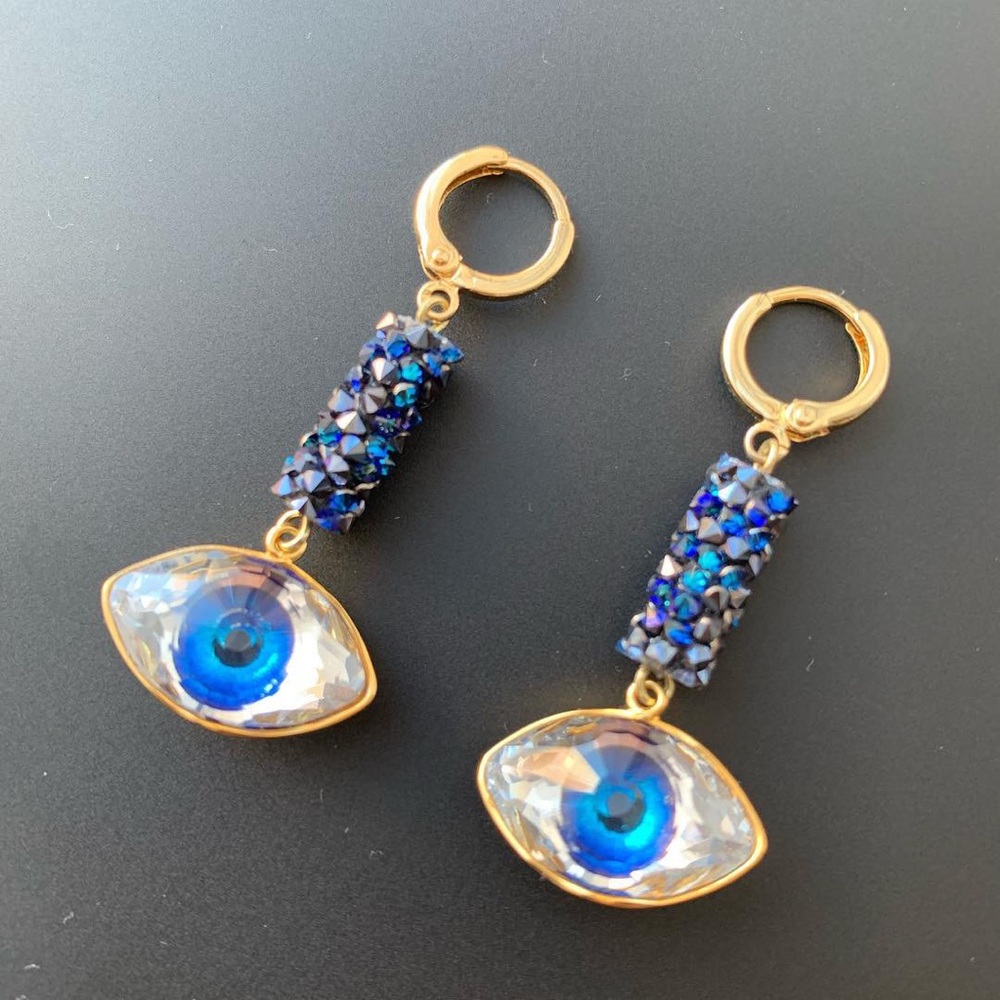 SOLD ❌ Swarovski crystals earrings BRAND NEW